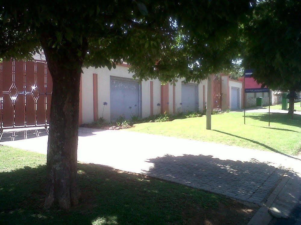 Moshitametsi Guesthouse Kempton Park Exteriér fotografie